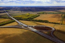 颂扬北大荒精神-父辈的旗帜