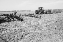 贾宏图:前进,前进-父辈的旗帜