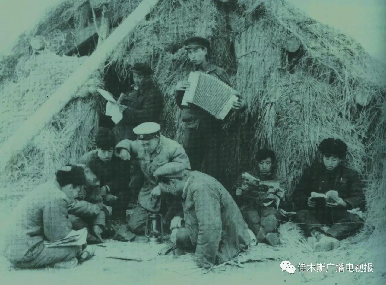 1958年,十万官兵转业到佳木斯开发北大荒 1958年,十万官兵转业到佳木斯开发北大荒